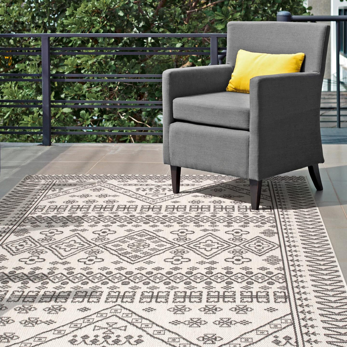 nuLOOM Kandace Tribal Indoor/Outdoor Runner Rug, 2' x 10', Blue