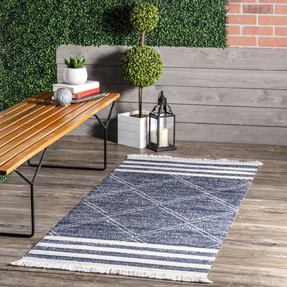 nuLOOM Roberge Coastal Indoor/Outdoor Area Rug, 2' 6" x 8', Runner, Ro